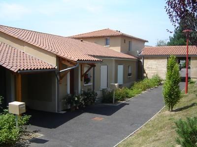 PAVILLONS SADI CARNOT Image 1